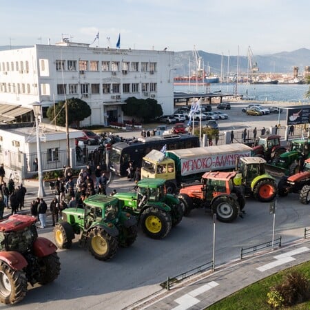 ΑΓΡΟΤΕΣ ΒΟΛΟΣ ΜΠΛΟΚΑ