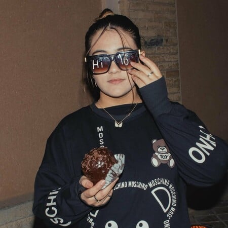 Ξέχνα το Ιράν που ήξερες: Η Gen Z ζει δυνατά και υπόγεια