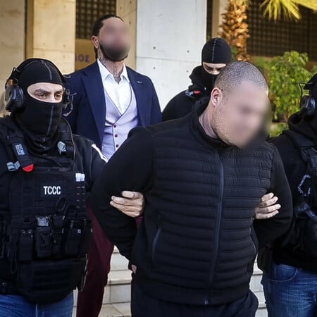 ΦΟΙΝΙΚΟΥΝΤΑ ΔΟΛΟΦΟΝΙΑ ΚΑΜΠΙΝΓΚ