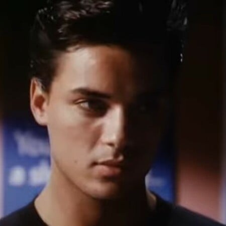 ΔΙΑΦΗΜΙΣΗ ΓΥΝΑΙΚΕΣ