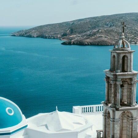 Ποιο ελληνικό νησί εξυμνούν διεθνή ΜΜΕ ως «λαμπρό παράδειγμα αλλαγής»