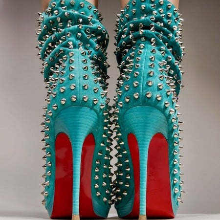 «Ξέρω λίγα πράγματα καλά, ένα από αυτά είναι τα τακούνια»