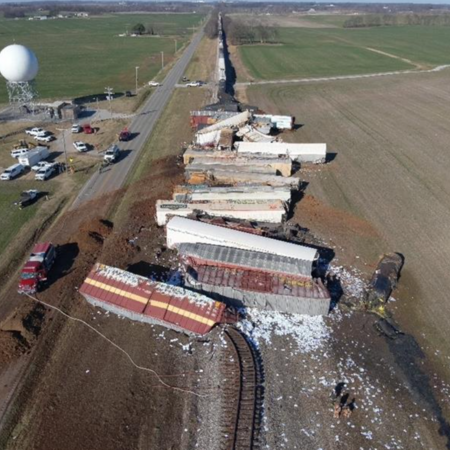 ΗΠΑ: Εκτροχιασμός τρένου στο Κεντάκι οδήγησε σε διαρροή τοξικών χημικών 