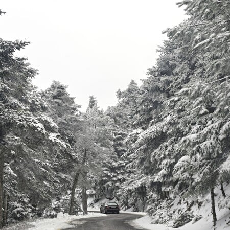 ΛΕΩΦΟΡΟΣ ΠΑΡΝΗΘΑΣ ΚΛΕΙΣΤΗ ΧΙΟΝΙ