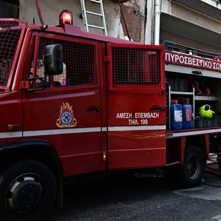 ΦΩΤΙΑ ΝΕΑ ΣΜΥΡΝΗ ΝΥΧΙΑ