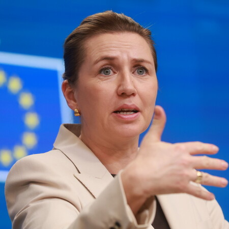 Η προσάρτηση της Γροιλανδίας από τις ΗΠΑ θα σήμαινε το τέλος του ΝΑΤΟ, προειδοποιεί η πρωθυπουργός της Δανίας