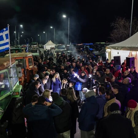 ΑΓΡΟΤΕΣ ΜΠΛΟΚΑ ΕΛΑΣ