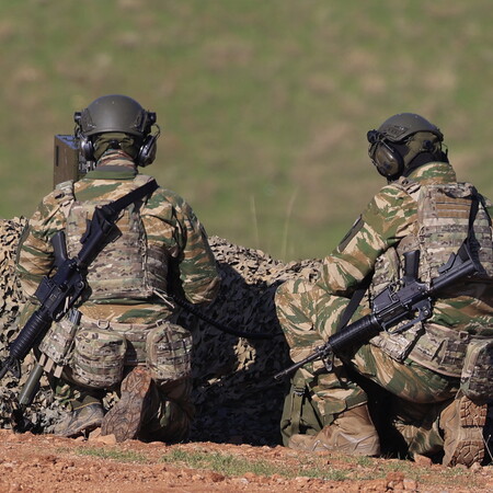 ΕΝΟΠΛΕΣ ΔΥΝΑΜΕΙΣ ΣΤΡΑΤΟΣ ΘΗΤΕΙΑ ΓΥΝΑΙΚΕΣ ΑΝΑΒΟΛΗ