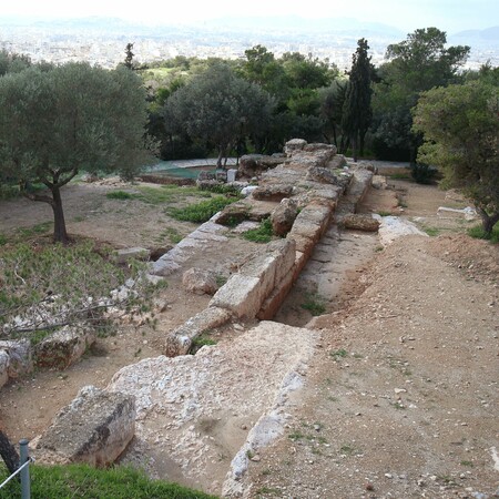 ΥΠΠΟ: Ανάδειξη του Διατειχίσματος στον αρχαιολογικό χώρο των Δυτικών Λόφων της Ακρόπολης