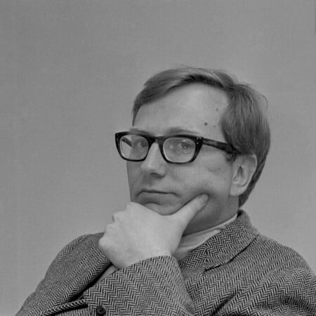 Cover-Up: Η συγκάλυψη τότε, τώρα και πάντα