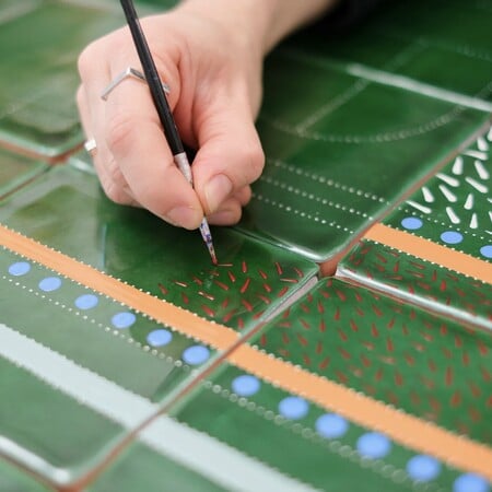 Τα πλακάκια της είναι έργα τέχνης