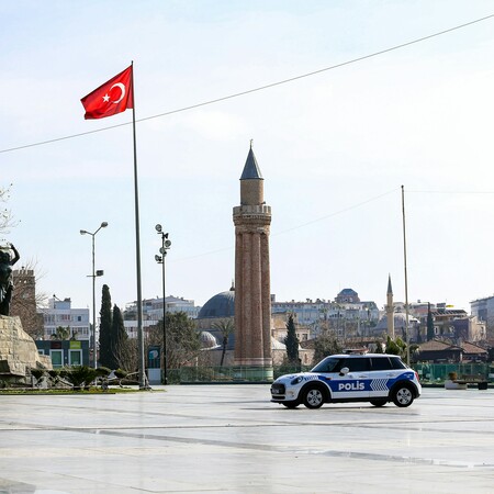 Τουρκία: Δικαστής δέχτηκε πυροβολισμό από τον φερόμενο πρώην σύντροφό της μέσα στο δικαστήριο