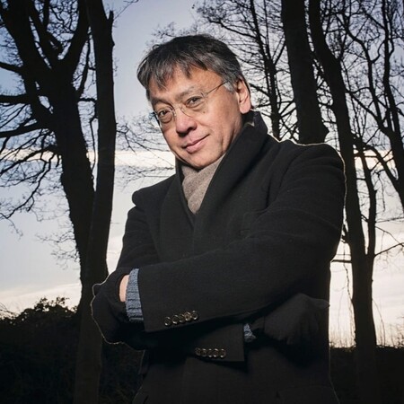 Το πίσω ράφι/ Καζούο Ισιγκούρο «Μη μ’ αφήσεις ποτέ»