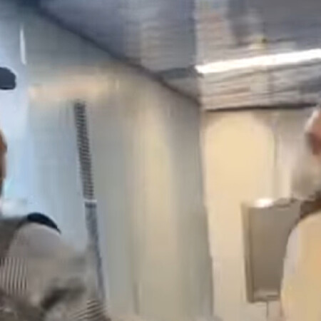 «Άντε γα@@σου»: Επεισόδιο μεταξύ πρώην δημάρχου της Νέας Υόρκης και πολίτη σε αεροδρόμιο