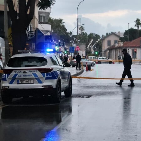 ΚΥΠΡΟΣ ΛΑΡΝΑΚΑ ΠΥΡΟΒΟΛΙΣΜΟΙ