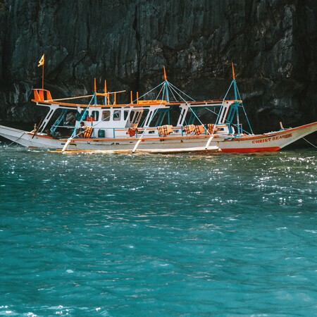 ΦΙΛΙΠΠΙΝΕΣ ΘΑΛΑΣΣΑ ΠΥΡΗΝΙΚΑ
