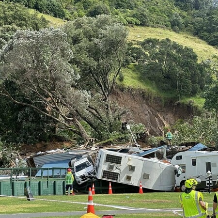 Νέα Ζηλανδία: Αγνοούνται άνθρωποι έπειτα από κατολίσθηση σε χώρο κατασκήνωσης