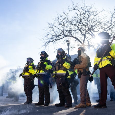 Προσεχώς κοντά σας 