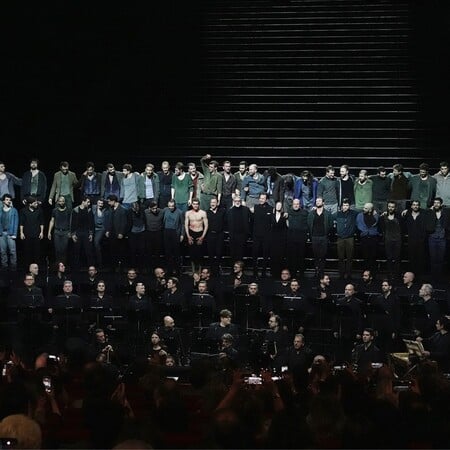 Το «Ρέκβιεμ για το Τέλος του Έρωτα» αποθεωθηκε από κοινό και κριτικούς