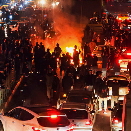 Εξαφανισμένα σώματα, μαζικές ταφές και 30.000 νεκροί: Ποια είναι η αλήθεια για τον αριθμό των θυμάτων στο Ιράν;