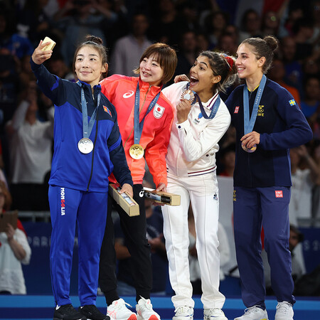 Η Samsung αποκαλύπτει το αποκλειστικό Galaxy Z Flip7 Olympic Edition