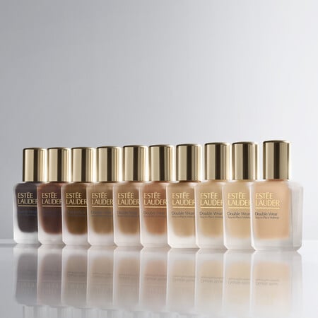 Η Estée Lauder αποκαλύπτει τη νέα εποχή του εμβληματικού της makeup