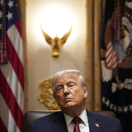 Ντόναλντ Τραμπ: «Δεν θα έπρεπε να κουβαλάει όπλο» - Οι νέες δηλώσεις για τη δολοφονία του Αλεξ Πρέτι