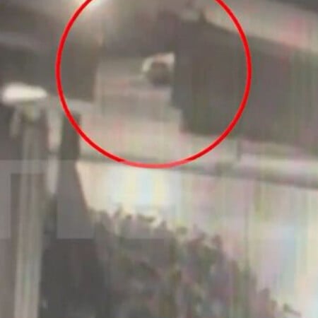 Γκάζι: Βίντεο από τη στιγμή που το ΙΧ του μπασκετμπολίστα είναι πάνω στις γραμμές του τρένου