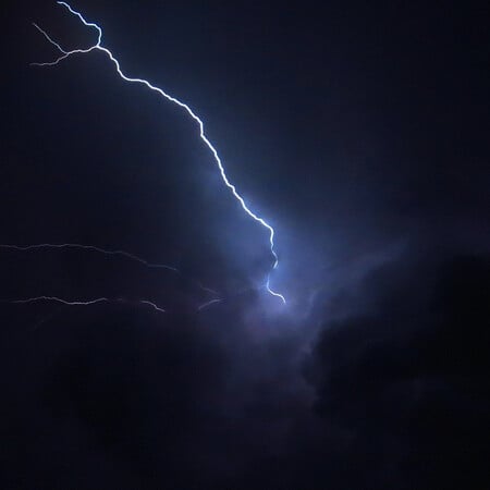 Κακοκαιρία: Κόκκινος συναγερμός για 4 περιφέρειες - Πού αναμένονται ισχυρά φαινόμενα