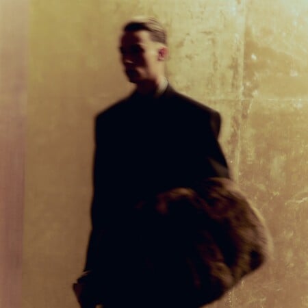 H νέα συλλογή του Saint Laurent εμπνέεται από το «Heated Rivalry»