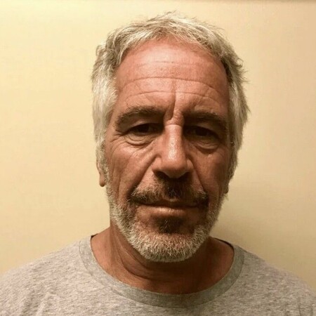 Η Πολωνία ξεκινά έρευνα για πιθανή σύνδεση του Έπσταϊν με ρωσικές μυστικές υπηρεσίες 