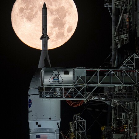 NASA ΕΚΤΟΞΕΥΣΗ ΑΝΑΒΟΛΗ ΣΕΛΗΝΗ