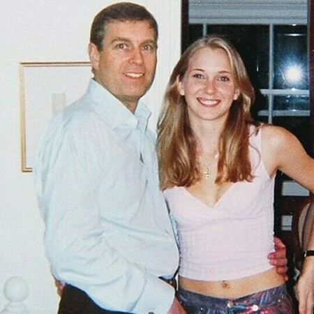 Αρχεία Έπσταϊν: Email φέρεται να επιβεβαιώνει τη γνησιότητα της φωτογραφίας του Άντριου με τη Βιρτζίνια Τζουφρέ