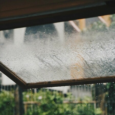 ΚΑΙΡΟΣ ΠΕΜΠΤΗ ΛΑΣΠΟΒΡΟΧΕΣ