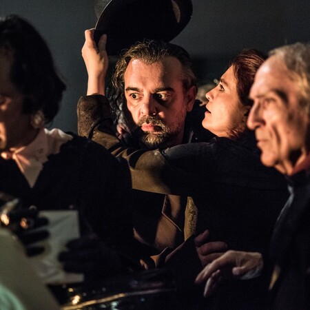 Απ’ αυτήν τη σάλα δεν θα φύγει ποτέ κανείς