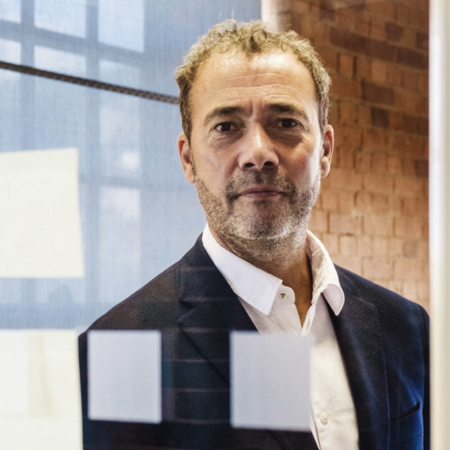 The Washington Post: Παραιτήθηκε ο διευθύνων σύμβουλος, Γουίλ Λιούις