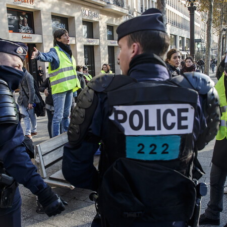 ΓΑΛΛΙΑ ΔΙΚΗ ΑΣΤΥΝΙΑ ΑΣΤΥΝΟΜΙΚΗ ΒΙΑ ΚΙΤΡΙΝΑ ΓΙΛΕΚΑ