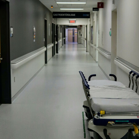 Άρτα: «Προχώρησε να πάει προς την κουζίνα και έπεσε» - Η μητέρα της 35χρονης περιγράφει τη στιγμή που κατέρρευσε