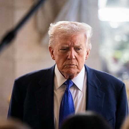 Τραμπ: «Είχε σχέση με τον "Βασιλιά των Λιονταριών"» - Επιμένει για το βίντεο με τους Ομπάμα παρά τις αντιδράσεις