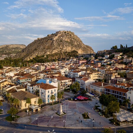 «Ζω στο Ναύπλιο, μια πόλη-μπιμπελό»