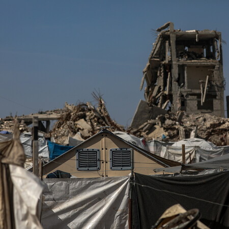 ΓΑΖΑ ΓΙΑΤΡΟΙ ΧΩΡΙΣ ΣΥΝΟΡΑ ΟΠΛΑ ΕΝΟΠΛΟΙ ΝΟΣΟΚΟΜΕΙΟ