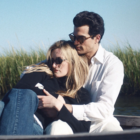 Έρωτας στη σκιά της κατάρας των Κένεντι 