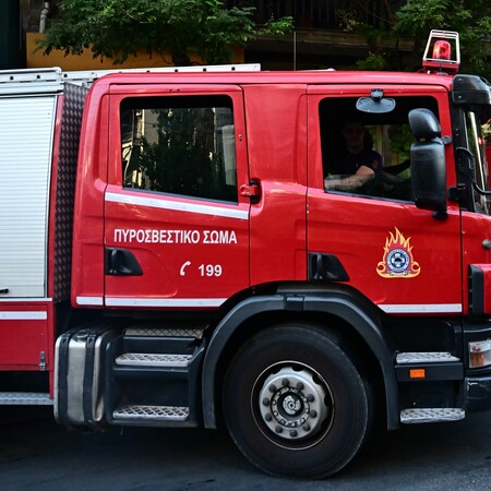 Συναγερμός στον Βόλο: Εξετάζεται διαρροή υγραερίου σε βιοτεχνία παρασκευής γλυκών