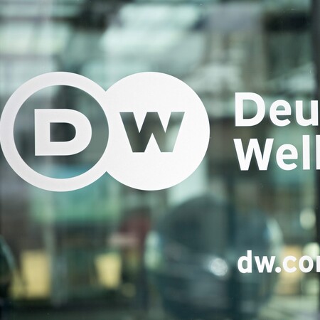 DEUTSCHE WELLE ΠΕΡΙΚΟΠΕΣ