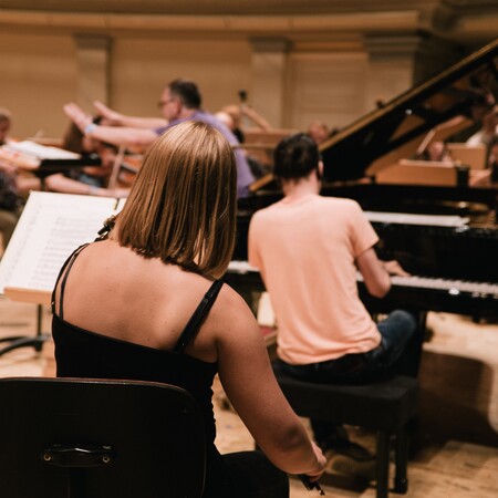 Ευρωπαϊκή Κάρτα Νέων: Ειδικά προνόμια και εκπτώσεις για τρία χρόνια