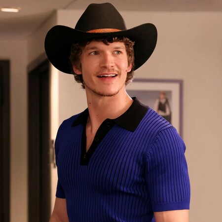 Από το “Heated Rivalry” στο SNL: ο Connor Storrie παρουσιάζει αύριο το Saturday Night Live