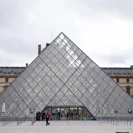 Guardian: Ποιο θα είναι το μέλλον του Λούβρου, του μεγαλύτερου μουσείου στον κόσμο
