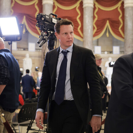 Οι νέοι βασιλείς του Χόλιγουντ: Πώς η οικογένεια Έλισον απέκτησε μια μιντιακή αυτοκρατορία 