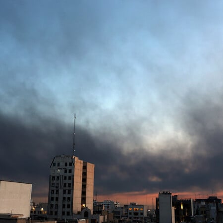 Πόλεμος στη Μέση Ανατολή - Live: Στα πρόθυρα γενικευμένης σύρραξης η περιοχή – Το Ιράν κινείται άμεσα για τη διάδοχη
