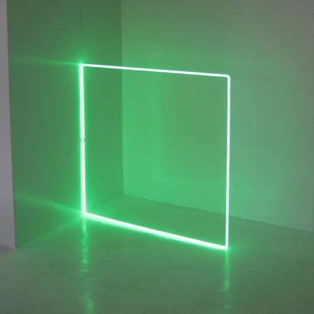 Stephen Antonakos, ο καλλιτέχνης που έκανε ποίηση με νέον